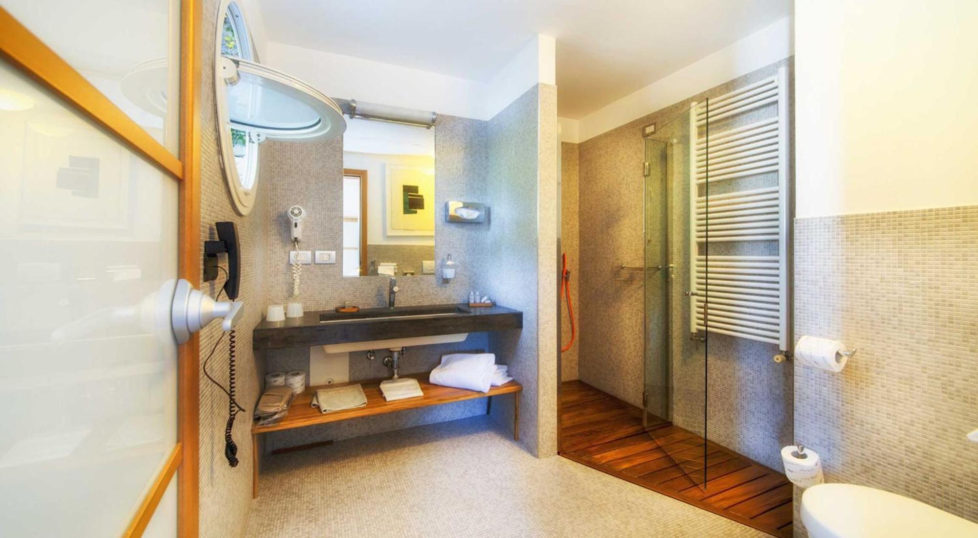 Double Room,1678021381:JPEG